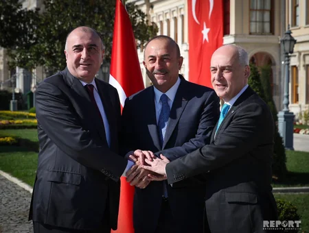 İstanbulda Türkiyə, Azərbaycan və Gürcüstan XİN başçılarının üçtərəfli görüşü keçirilib - FOTO