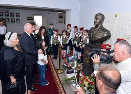 Sumqayıtda şəhid mayor Anar Şükürovun büstünün və xatirə muzeyinin açılışı olub