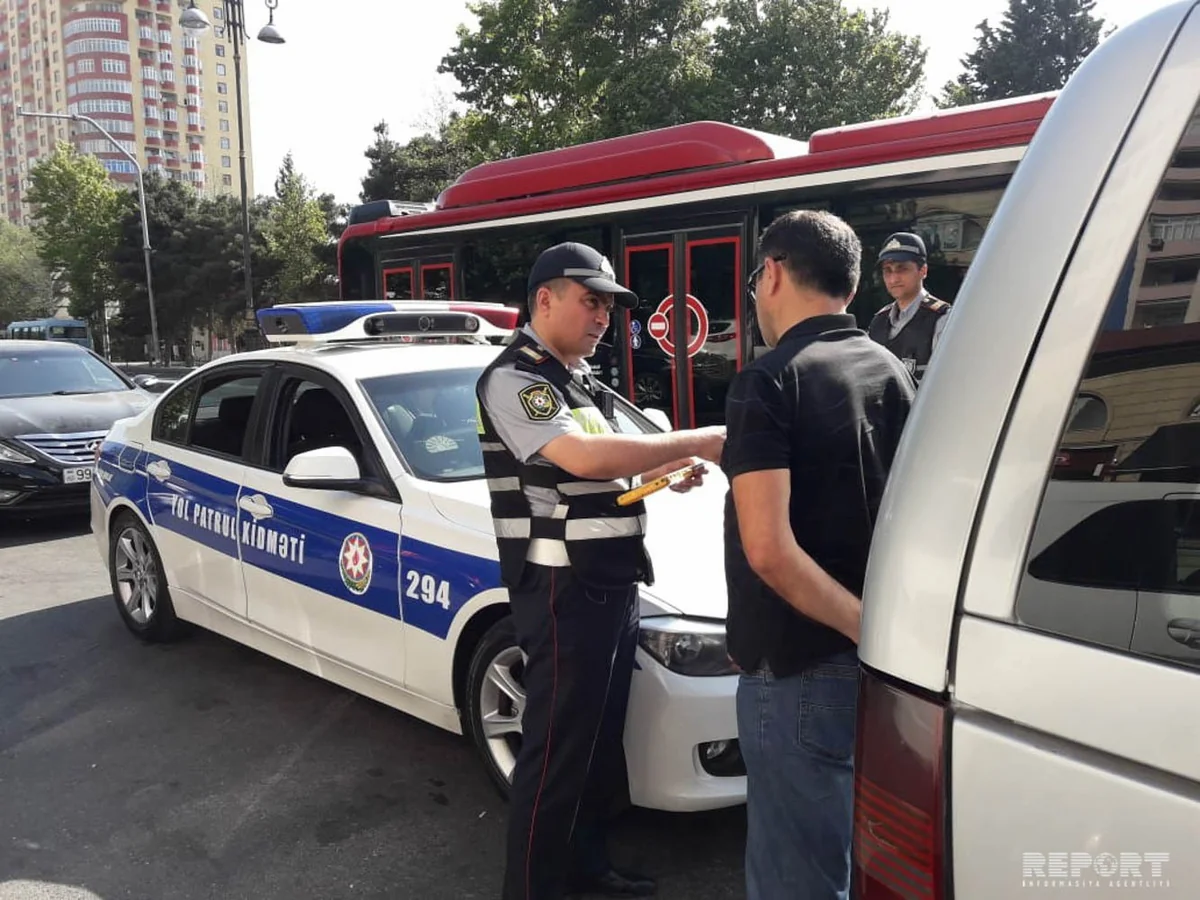 Bakıda polis genişmiqyaslı profilaktik-maarifləndirmə tədbirləri keçirir - FOTOLAR - VİDEO - YENİLƏNİB