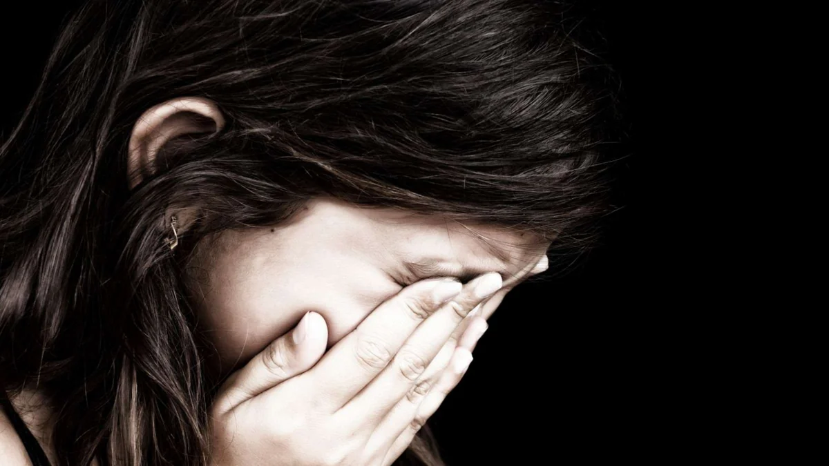 Komitə: Bakıda ana olan 13 yaşlı qızın psixoloji durumu qiymətləndirilib - YENİLƏNİB-3