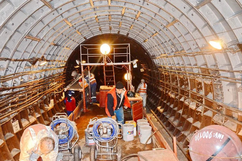 ​Bakı metrosunda tunellərin rənglənməsi üçün yeni cihazlar alınıb - FOTO