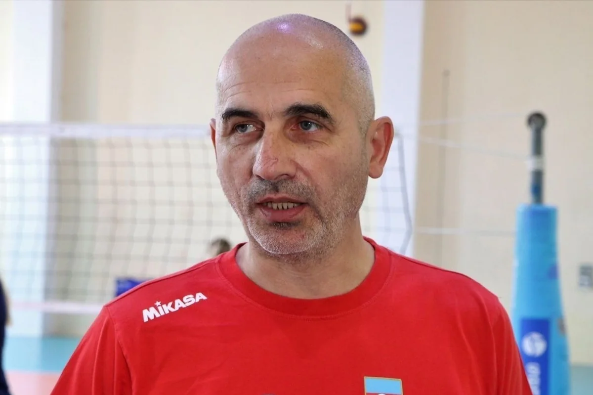 Murov Az Terminal baş məşqçisi ilə müqavilənin müddətini uzadıb