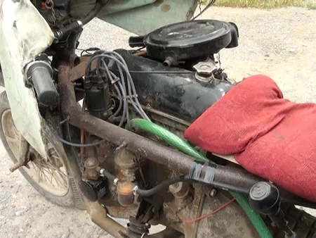 ​Salyan sakini qeyri-adi motosikl düzəldib - FOTO