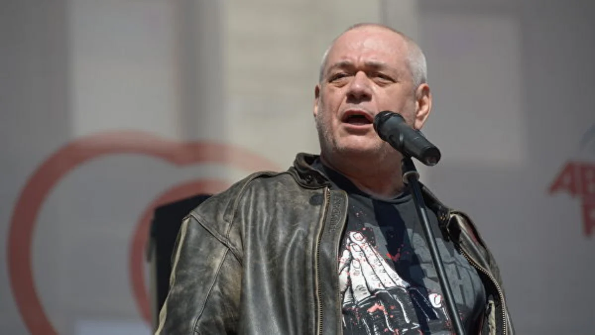 Умер известный российский журналист Сергей Доренко