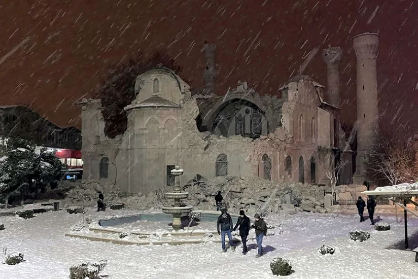 KİV: Suriyada məsciddə açılmış atəş nəticəsində 6 nəfər ölüb