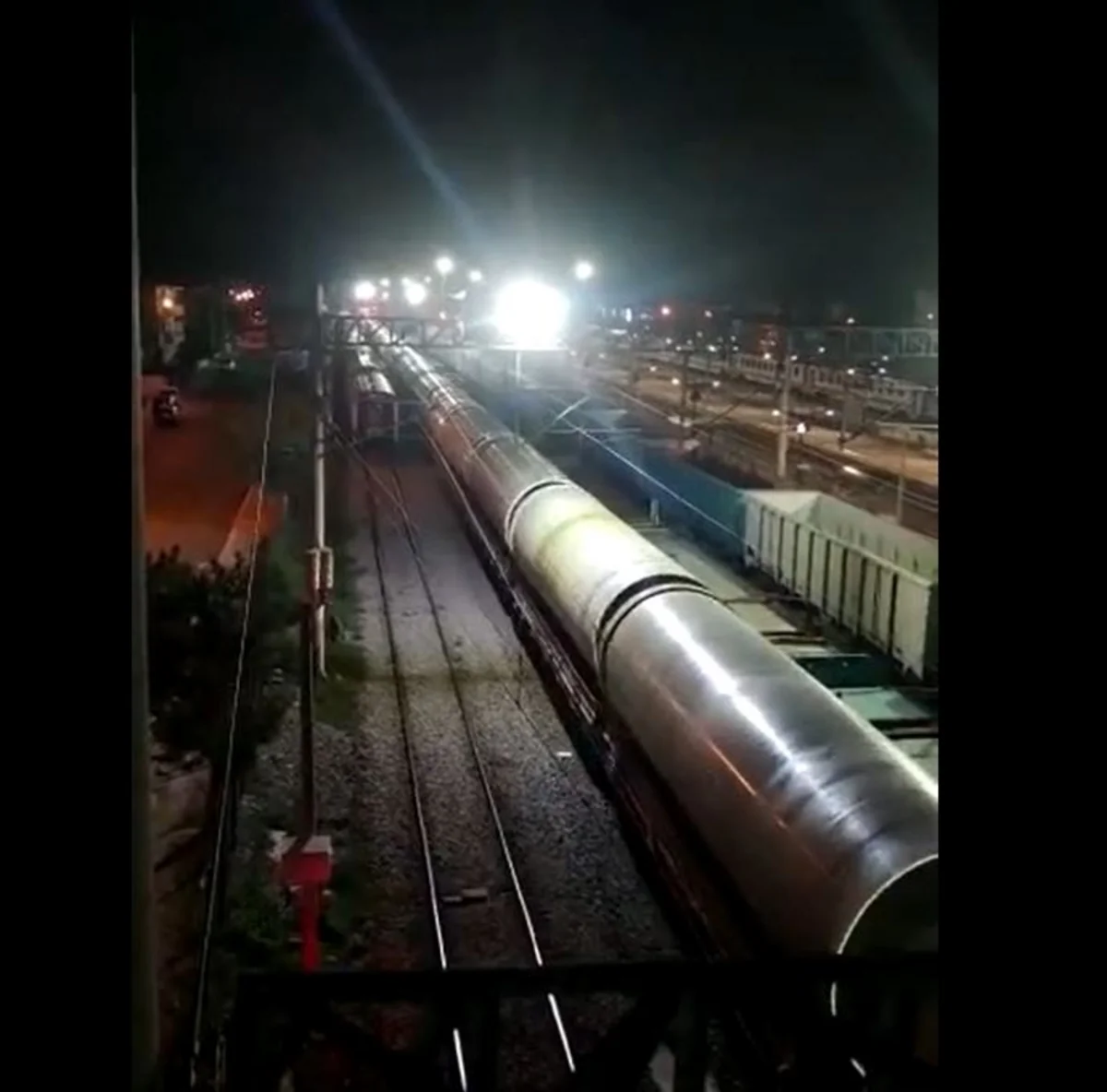 “ADY Express” Türkiyədən Azərbaycana iri ölçülü borular daşımağa başlayıb