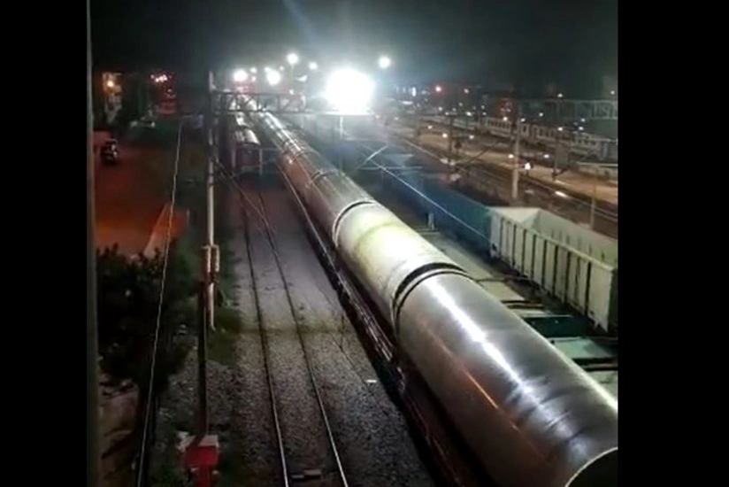 “ADY Express” Türkiyədən Azərbaycana iri ölçülü borular daşımağa başlayıb