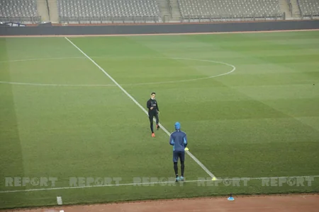 Marsel Respublika stadionunda məşqə çıxıb