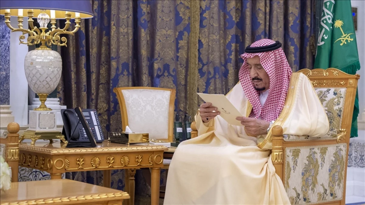 Səudiyyə Ərəbistanı Kralı xəstəxanaya yerləşdirilib