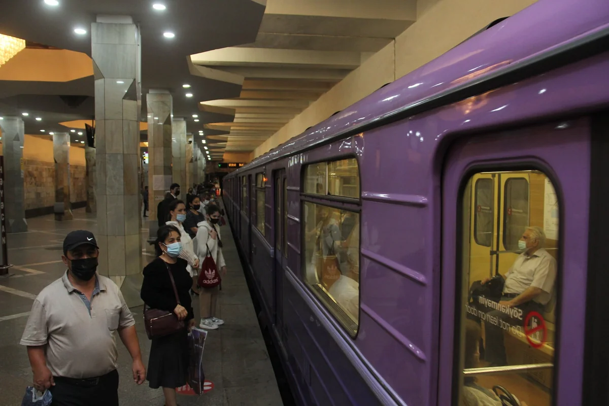 Bakı metrosu ilə gündəlik 400 min sərnişin daşınıb