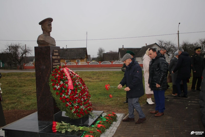 В Беларуси открыт памятник первому военному летчику Азербайджана