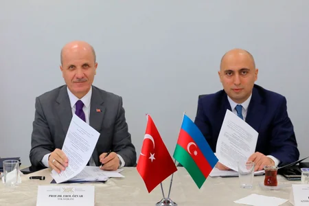 Azerbaijani minister explores co-op with Turkish Council of Higher Education chairman