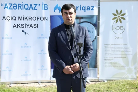 Azəriqaz Siyəzəndə quşçuluq təsərrüfatı olan sahibkarları dinləyib