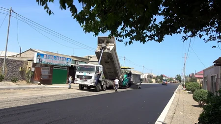 Saray qəsəbəsinin mərkəzi yolu əsaslı təmir edilib