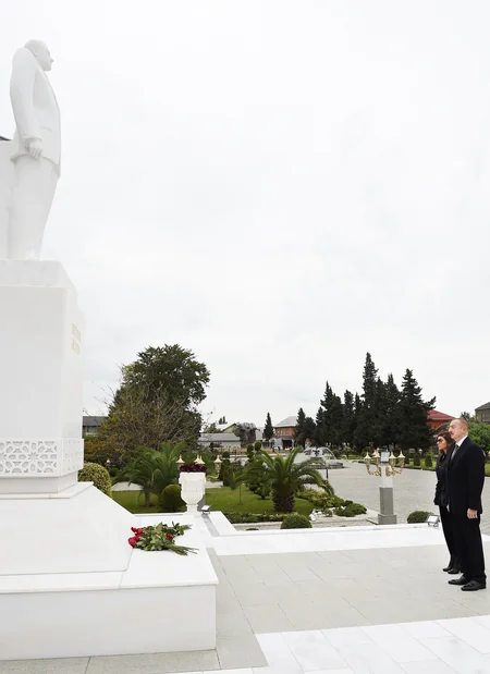 Prezident İlham Əliyev Lənkəran rayonuna səfərə gedib