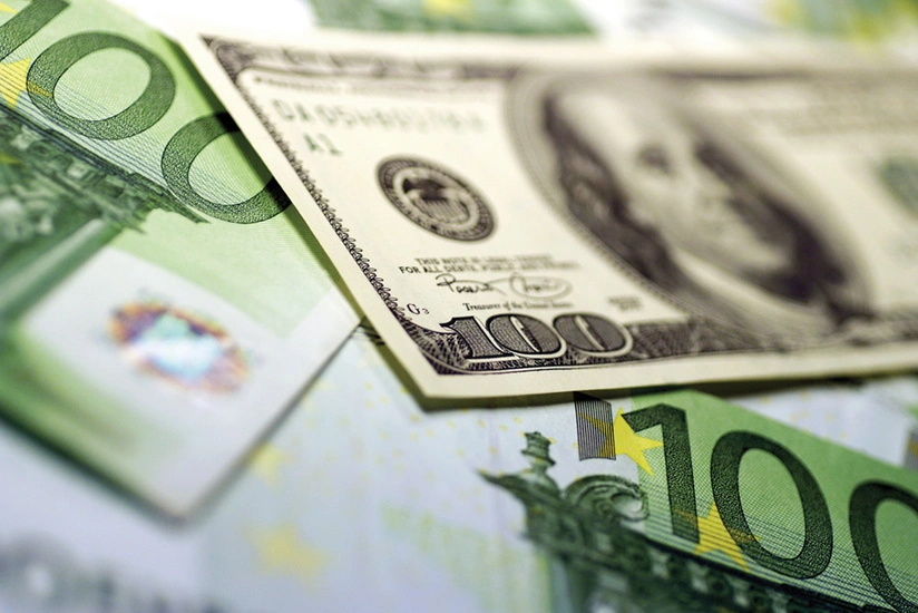 Report experts: Euro decline will lead to strengthening of US-dollar