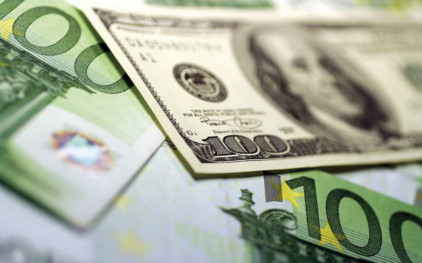 Report: Dolların möhkəmlənməsinə səbəb avronun ucuzlaşması olacaq
