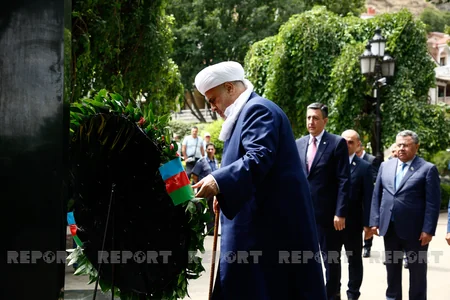 Allahşükür Paşazadə Gürcüstanda rəsmi səfərdədir