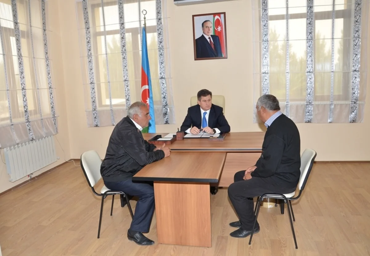Əmlak Məsələləri Dövlət Komitəsinin sədri Tərtərdə vətəndaşları qəbul edib