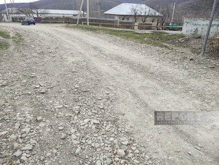 Asfalt dağılıb, yağış yağan kimi palçıq dizə çıxır - Calut sakinlərinin yol problemi