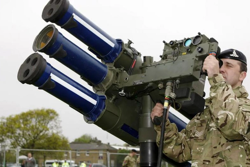 Britaniya Ukraynaya 130 milyon dollarlıq silah və texnika göndərəcək