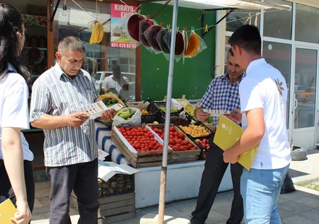 “KOB könüllüləri” sahibkarları məlumatlandırıb