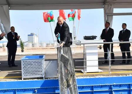 Prezident Sumqayıt Kimya Sənaye Parkında açılış və təməlqoyma mərasimlərində iştirak edib