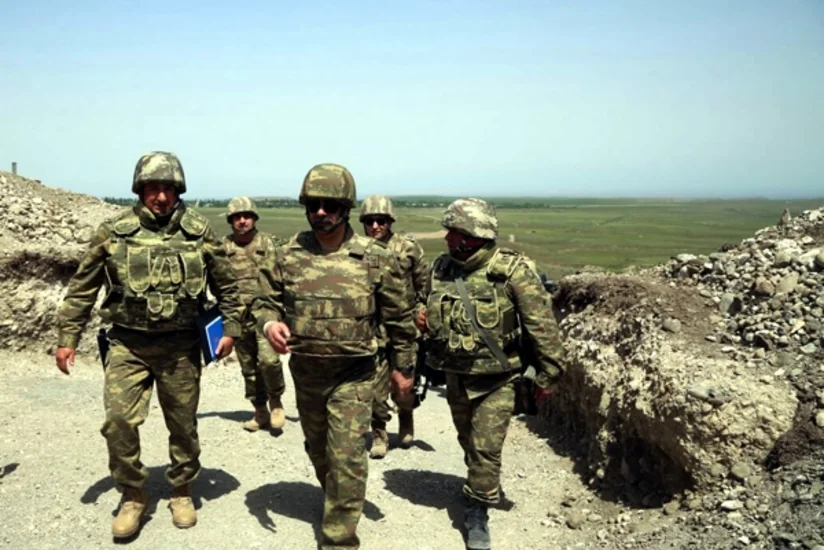 Azərbaycanın müdafiə naziri ön xətdə olub