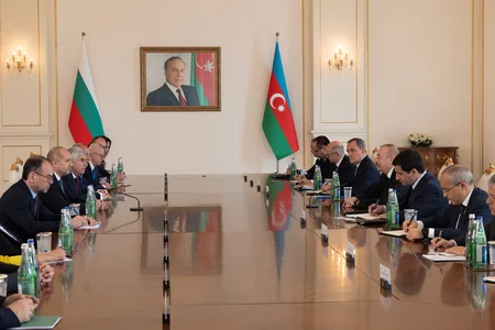 Radev: Bolqarıstan və Azərbaycan strateji üstünlüklərdən istifadə etməyə çalışır