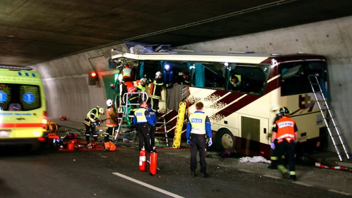 В Швейцарии произошло крупное ДТП, погиб человек, 11 пострадали