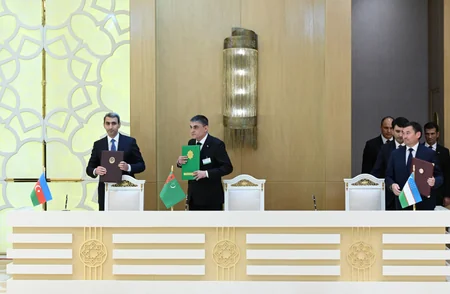 Azərbaycan, Türkmənistan və Özbəkistan arasında dörd sənəd imzalanıb - YENİLƏNİB
