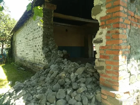 Kəmaləddin Heydərov zəlzələ bölgəsindəki vəziyyətlə tanış olub - FOTO