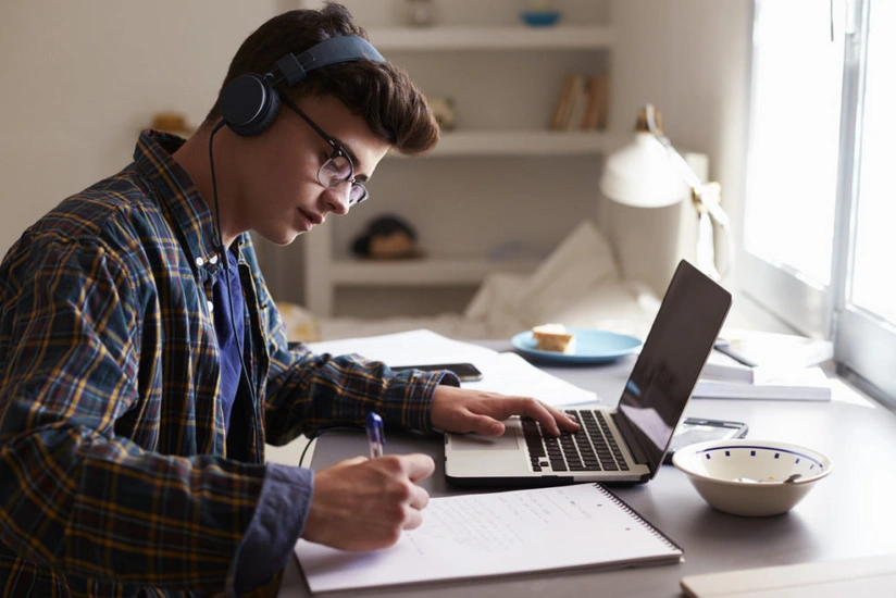 Onlayn dərslər başlayandan internetin sürəti yox dərəcəsindədir