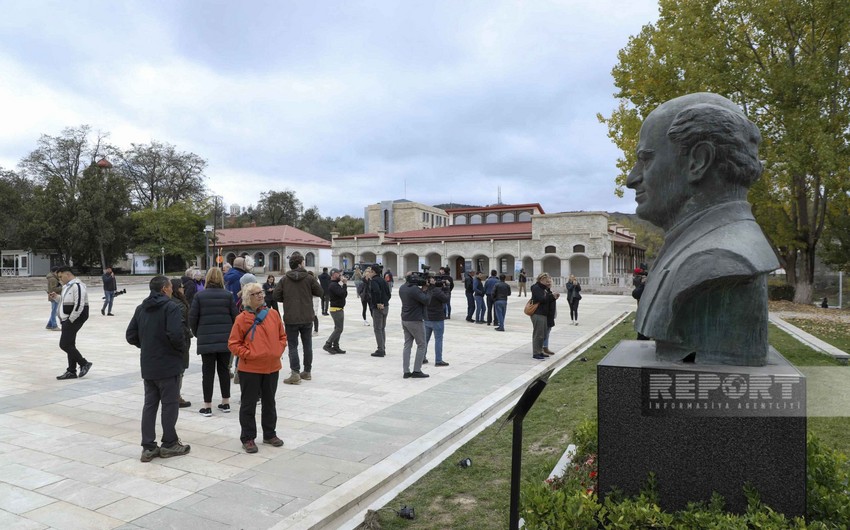 Foreign travelers arrive in Azerbaijan's Shusha