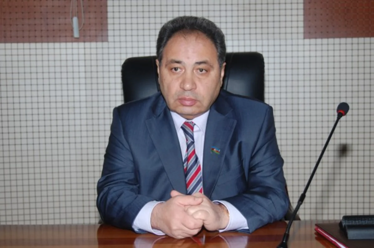 BDU-nun rektoru: “Tələbələrə kreditlərin verilməsi ləğv olunmalıdır”