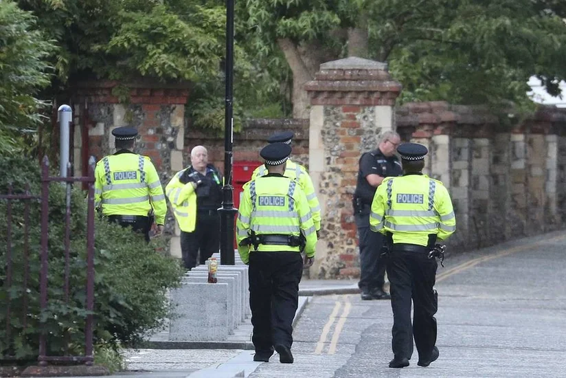 Britaniyada törədilən hücum terror aktı kimi qiymətləndirilir, saxlanılan var