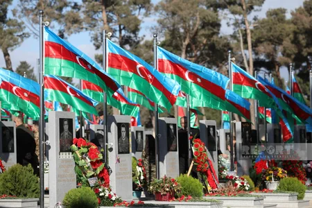Азербайджанский народ в День Победы чтит память шехидов