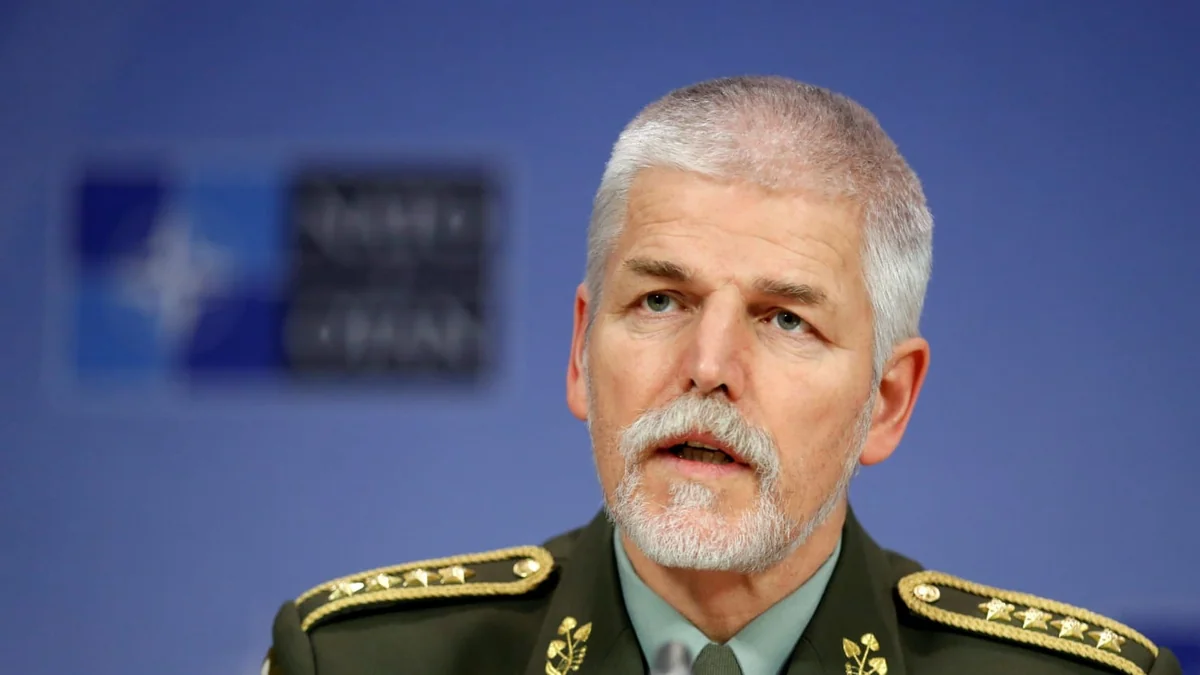 İstefada olan general Çexiyanın yeni prezidenti seçilib - YENİLƏNİB