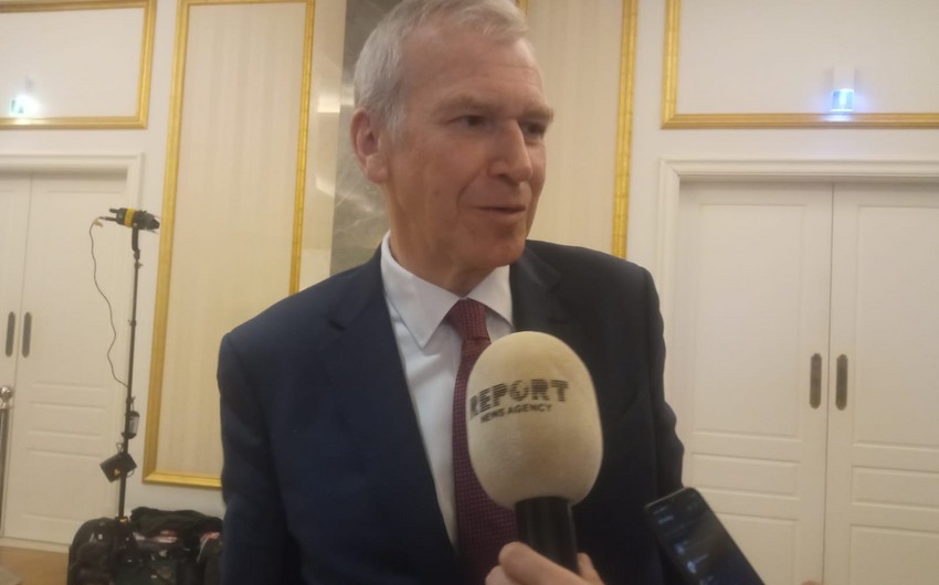 Problems should be solved to ensure peace between Azerbaijan and Armenia,  ex-PM of Belgium says 
