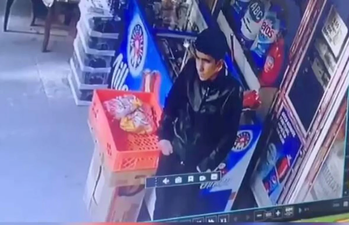 Bakıda mağazadan oğurluq edən şəxs tutulub