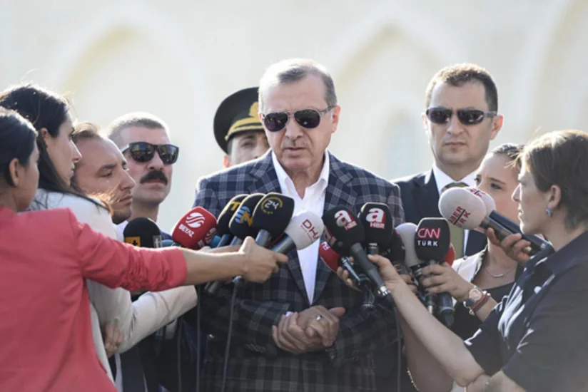 Ərdoğan: Terror qruplaşmalarının əlində onların silahını görəndə məyus oluruq