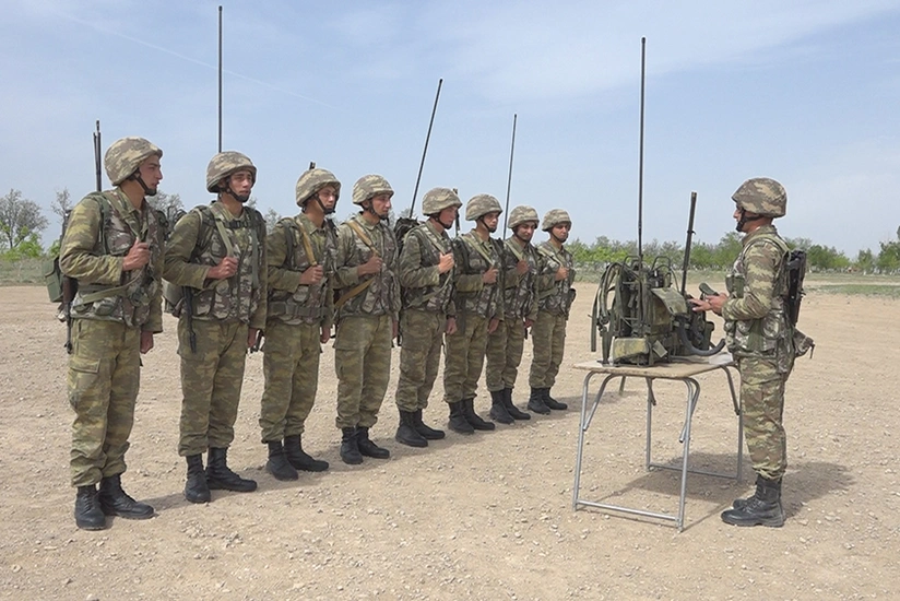 Naxçıvanda birləşmə və hissələrin rabitə bölmələri ilə taktiki məşğələ keçirilib