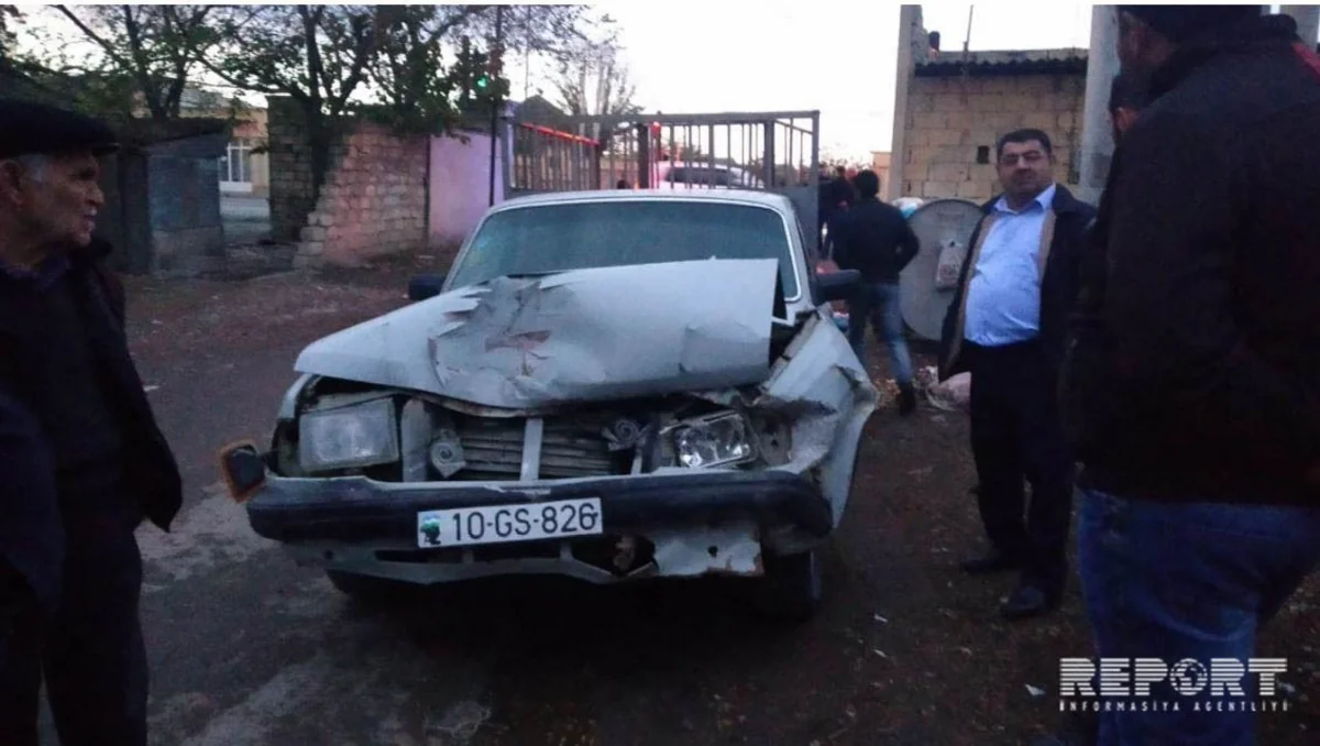 Kürdəmirdə QAZ-31 Toyota Pradoya çırpılıb - FOTO