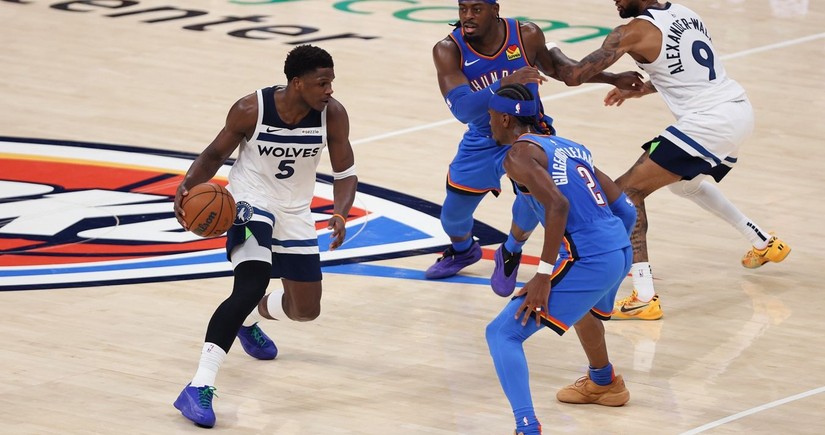 NBA-da ilk finalçı bəlli olub