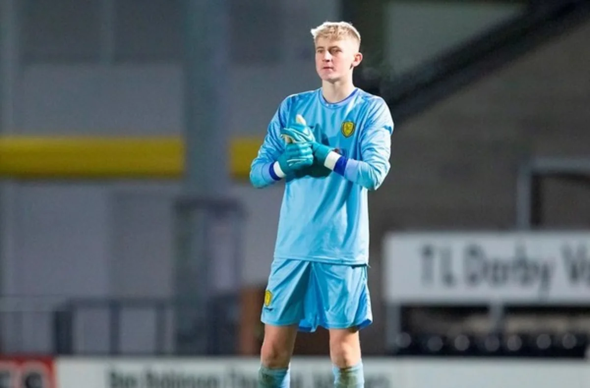 “Челси” подписал юного голкипера