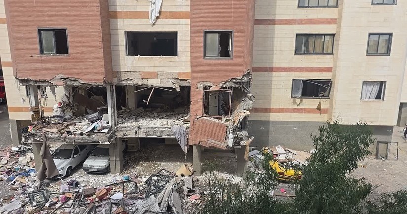 İranın Qum şəhərində yaşayış binasında partlayış olub, yaralananlar var