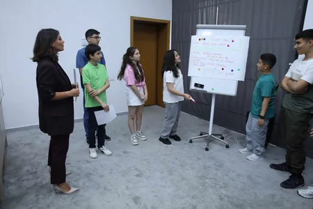 Azərbaycan Həmkarlar İttifaqları Konfederasiyası uşaqlar üçün master-klass təşkil edib