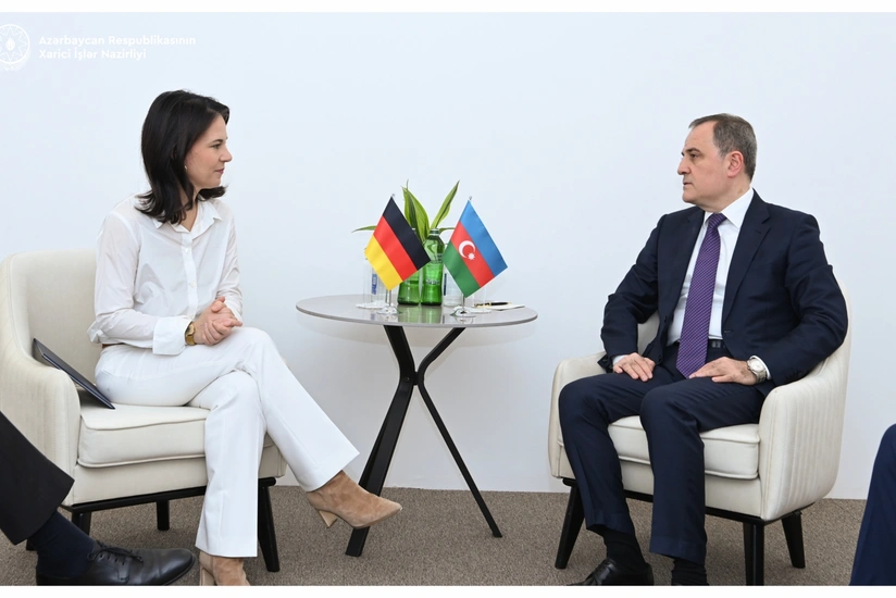 Ceyhun Bayramov Almaniyanın XİN başçısı ilə danışıqlar aparıb