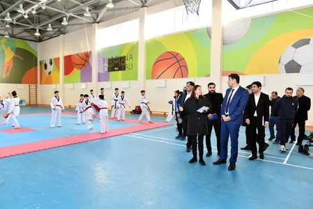 Nazir Bakının kənd və qəsəbələrində bir sıra idman mərkəzlərinə baxış keçirib