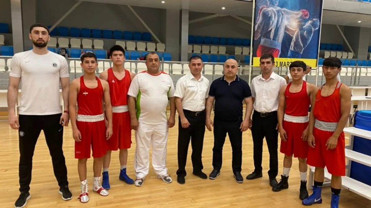Tacikistan boksçuları Bakıda Azərbaycan yığması ilə döyüşlər keçirib